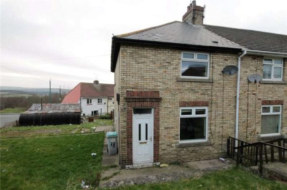 2 Bedroom End of Ter...